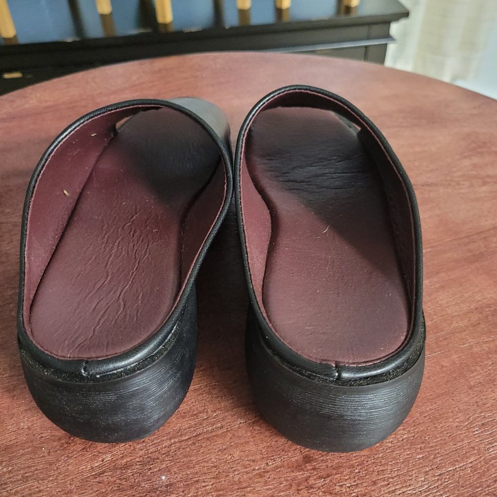 SANDALS - Picture 2 of 4